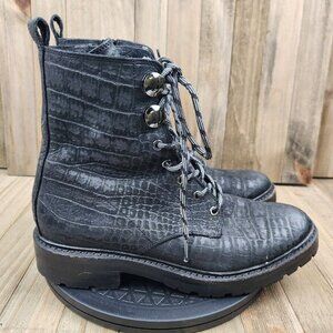 Womens Frye Julie Hook size 7.5 B Ankle High Leather Combat Boots